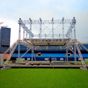 Montagem Palcos em Rio Pequeno